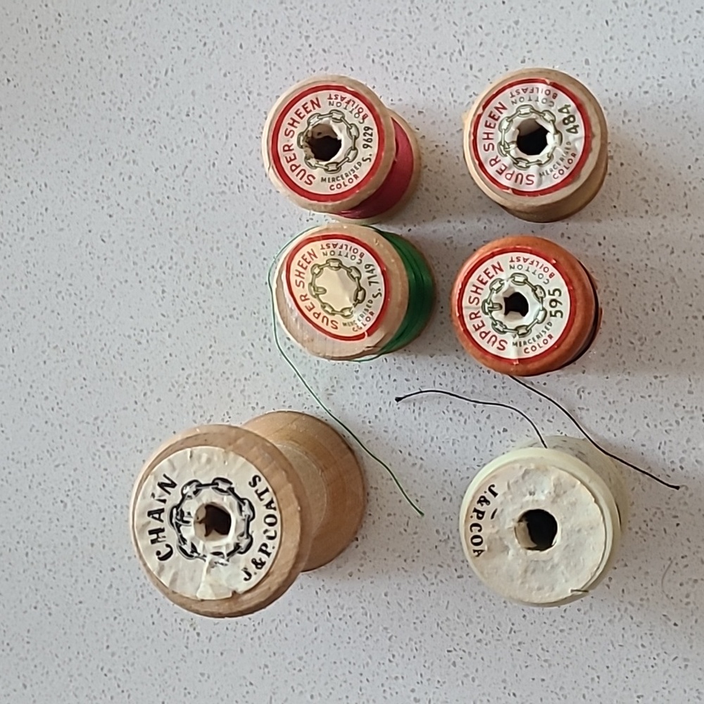 Vintage threads - Picture 3 of 4